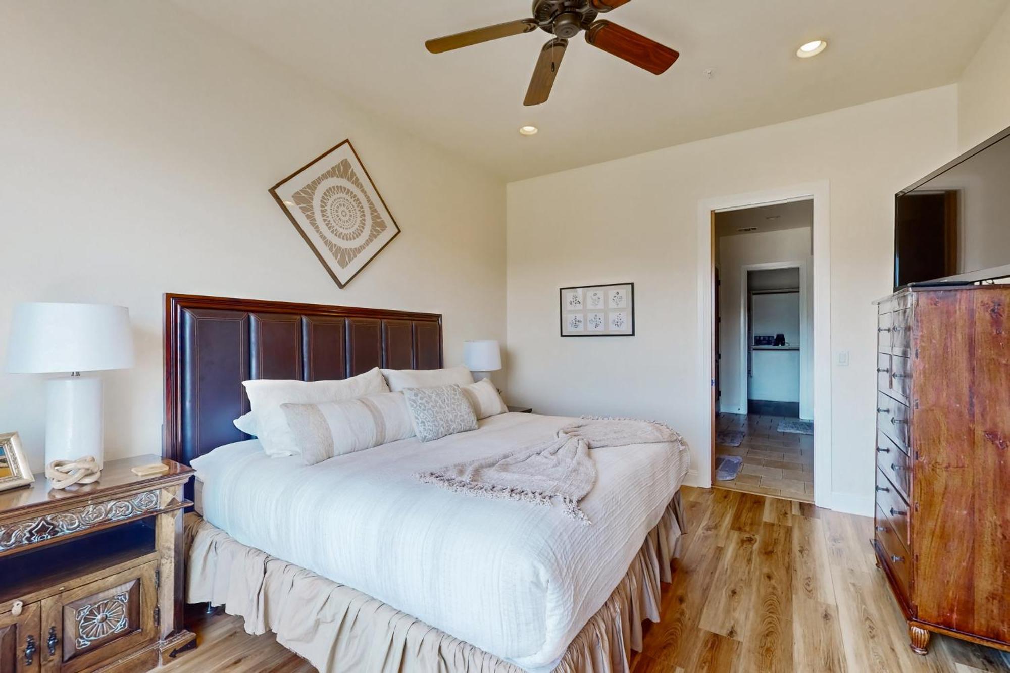 Marina Village Cove Lakeway Room photo