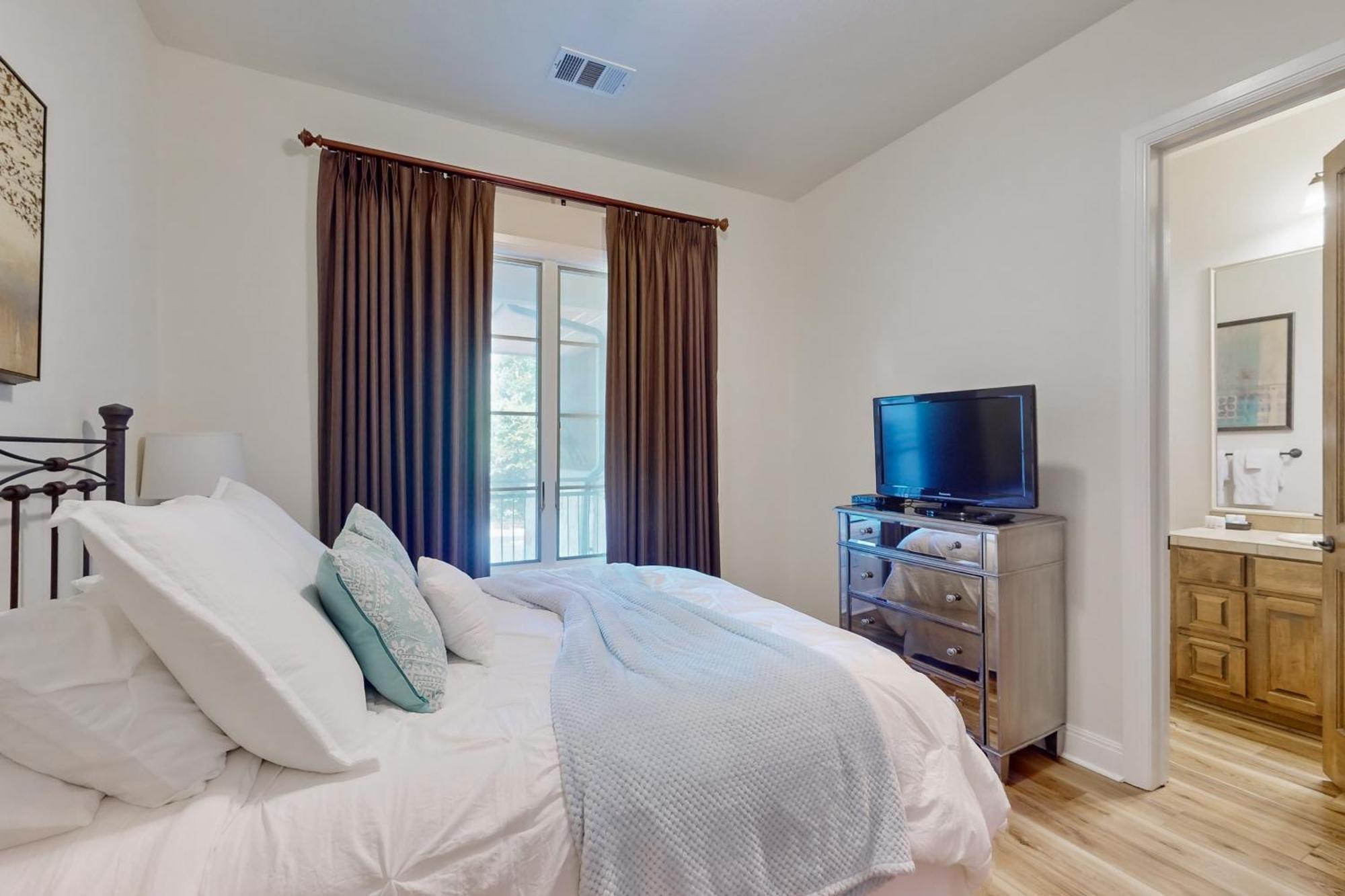 Marina Village Cove Lakeway Room photo